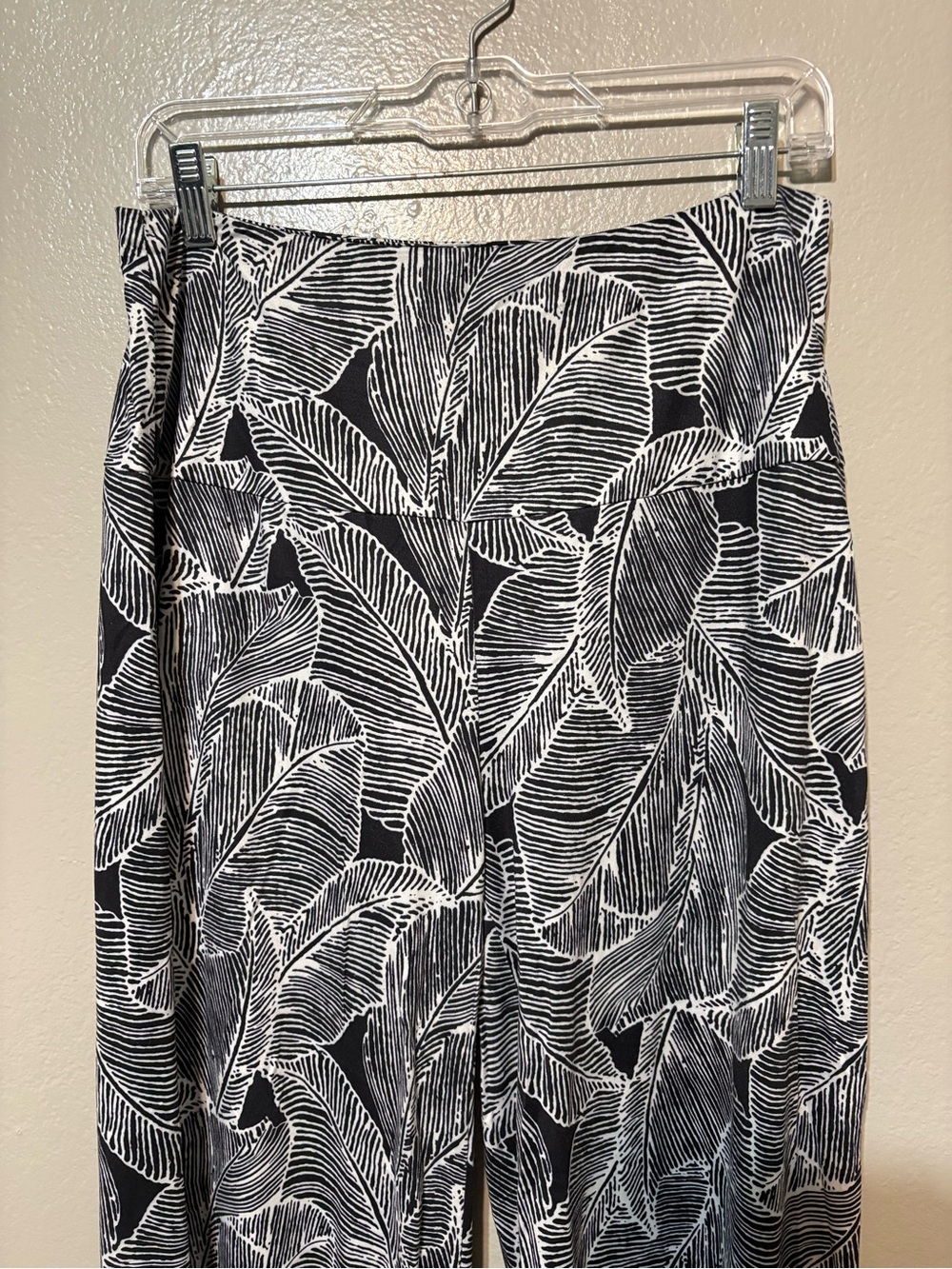 Arolina Wide Leg Printed Women's Pants - Black & White Size XL - Picture 2 of 15